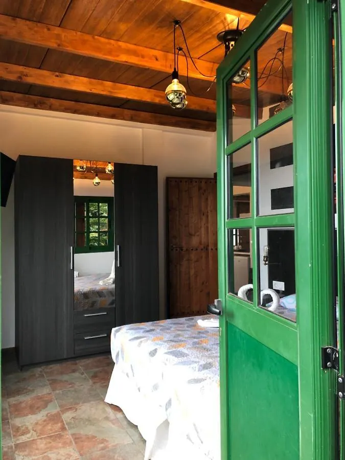 Los Viejitos En Firgas Holiday home